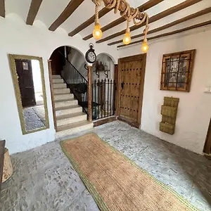 Casa De La Aguadora Iznatoraf